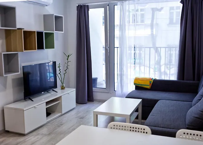 Old Town 1 Bdr, A/c, W/parking Apartament