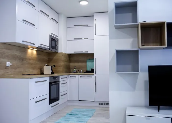 Old Town 1 Bdr, A/c, W/parking Братислава